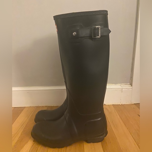 Hunter Boots and Socks - Picture 2 of 5